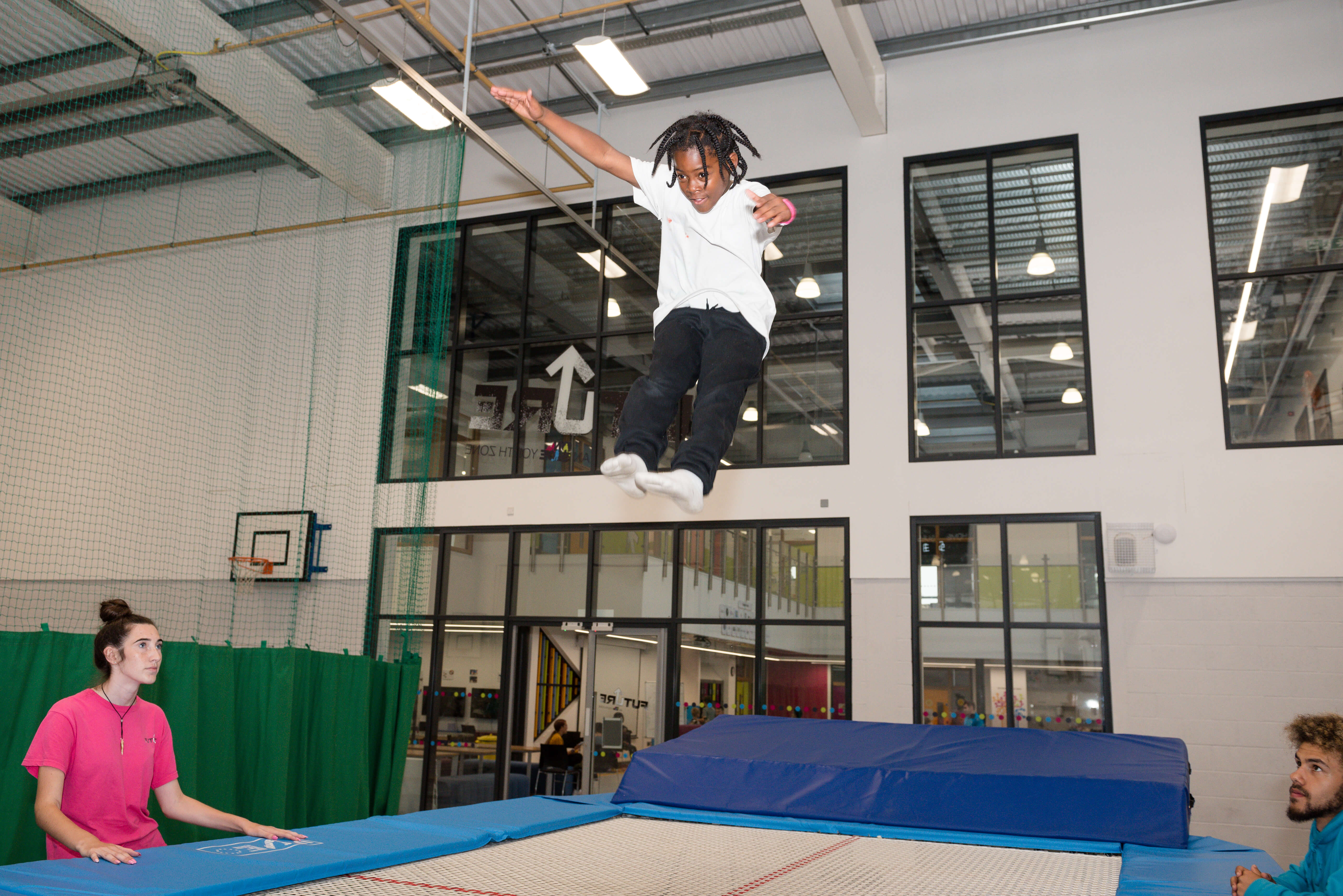FUTURE-YOUTH-ZONE-TRAMPOLINE-SESSION